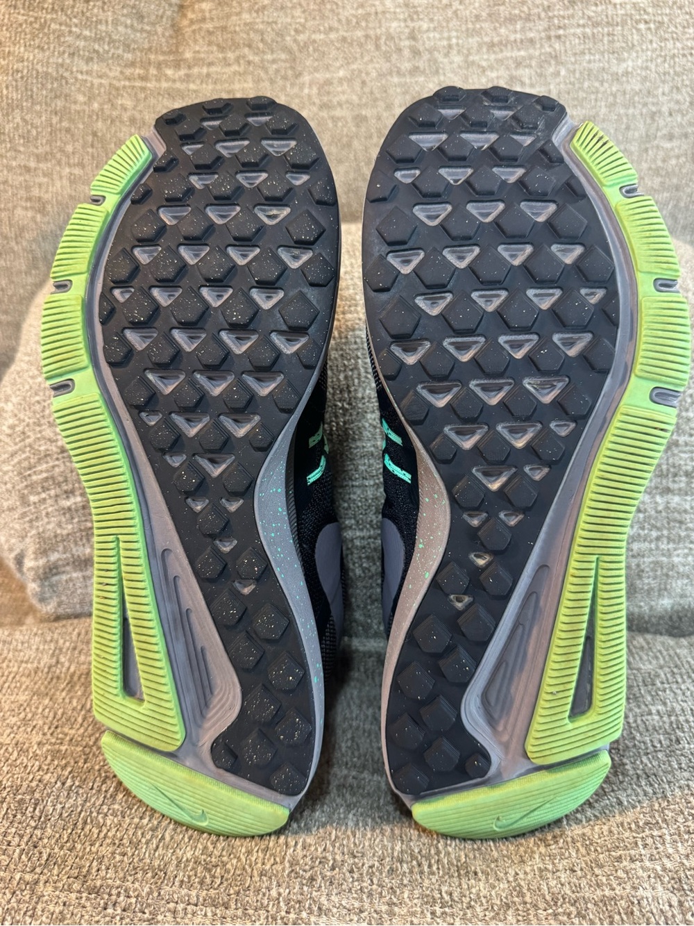 Nike Run Swift SE Special Edition Women’s Gunsmoke/Green Glow AR1904-001 Size 9 - Picture 8 of 12